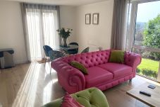 Apartment in Bath - Large Garden 2 Bed Apartment with... Apartment in Bath - Large Garden 2 Bed Apartment with...