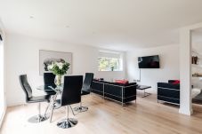 Apartment in Bath - Luxury 2 Bed/2 Shower Room Apartment in... Apartment in Bath - Luxury 2 Bed/2 Shower Room Apartment in...