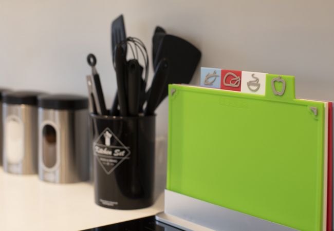 Apartment in Bath - Bright 2 Bed/2 Bath Apartment w/Terrace & Parking Apartment in Bath - Bright 2 Bed/2 Bath Apartment w/Terrace & Parking