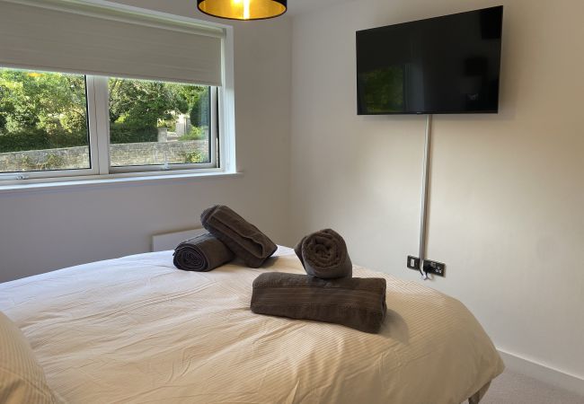 Apartment in Bath - Bright 2 Bed/2 Bath Apartment w/Terrace & Parking Apartment in Bath - Bright 2 Bed/2 Bath Apartment w/Terrace & Parking