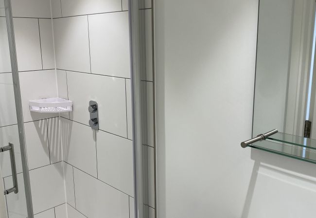 Apartment in Bath - Bright 2 Bed/2 Bath Apartment w/Terrace & Parking Apartment in Bath - Bright 2 Bed/2 Bath Apartment w/Terrace & Parking