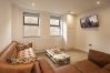 Apartment in Swindon - Delightful Modern Apartment in Old Town Swindon