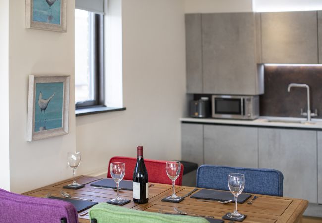 Apartment in Swindon - Serviced Penthouse Apartment in Old Town Swindon Apartment in Swindon - Serviced Penthouse Apartment in Old Town Swindon